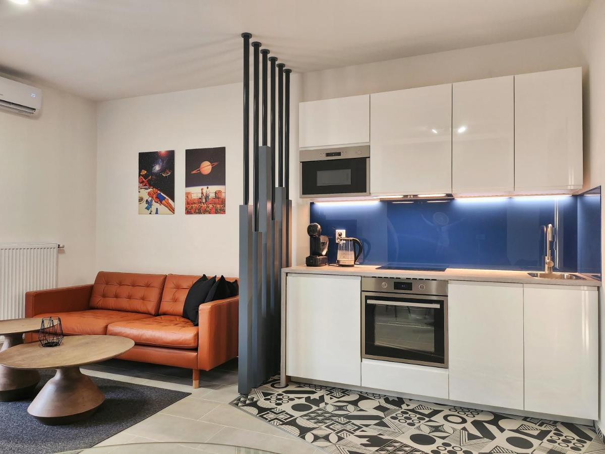 Apartment B130 